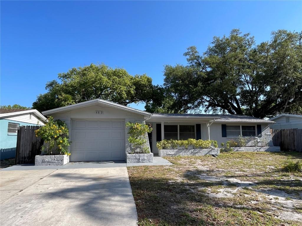 5313 Whippoorwill Dr., Holiday, FL 34690