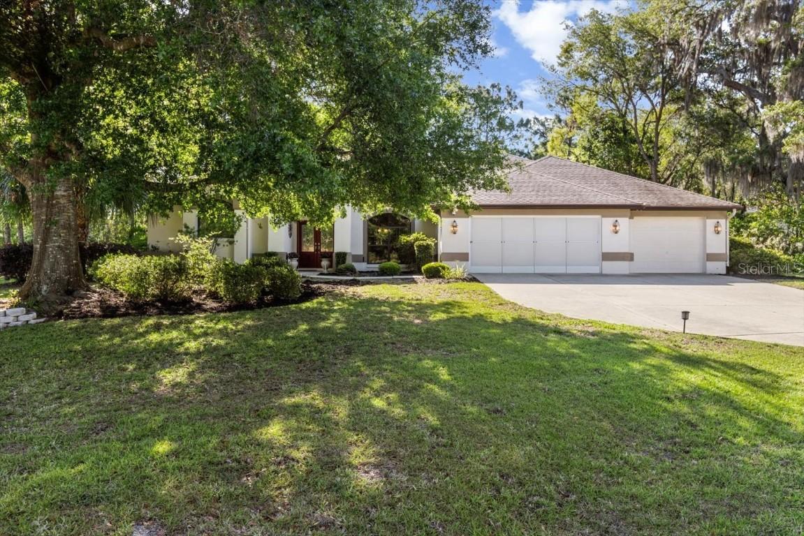 2 Snapdragons Ct., Homosassa, FL 34446