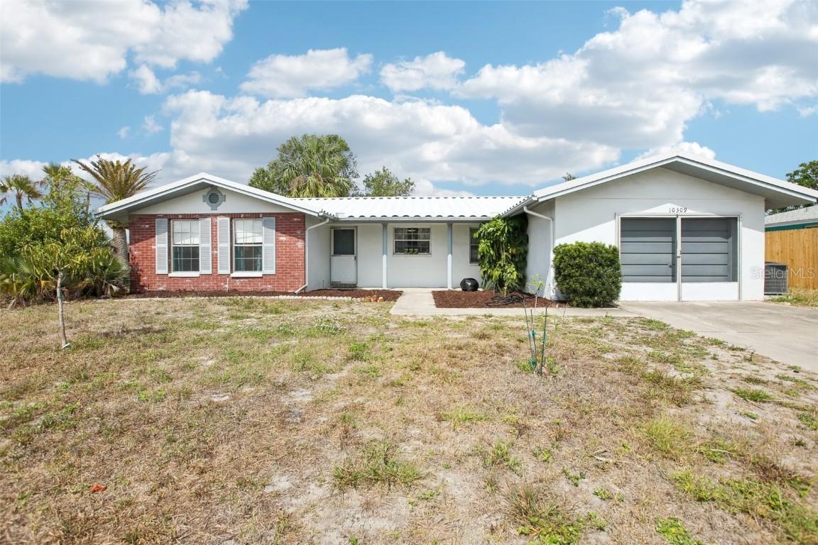 10309 Honeysuckle Ln., Port Richey, FL 34668