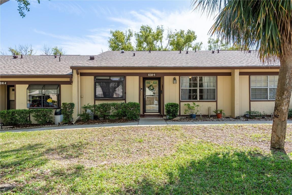 11241 Dollar Lake Dr. #5, Port Richey, FL 34668