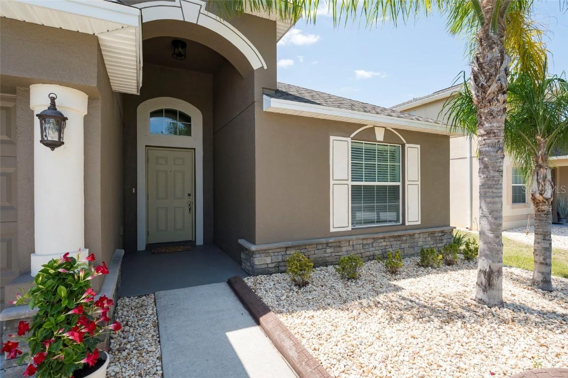 18353 Briar Oaks Dr., Hudson, FL 34667