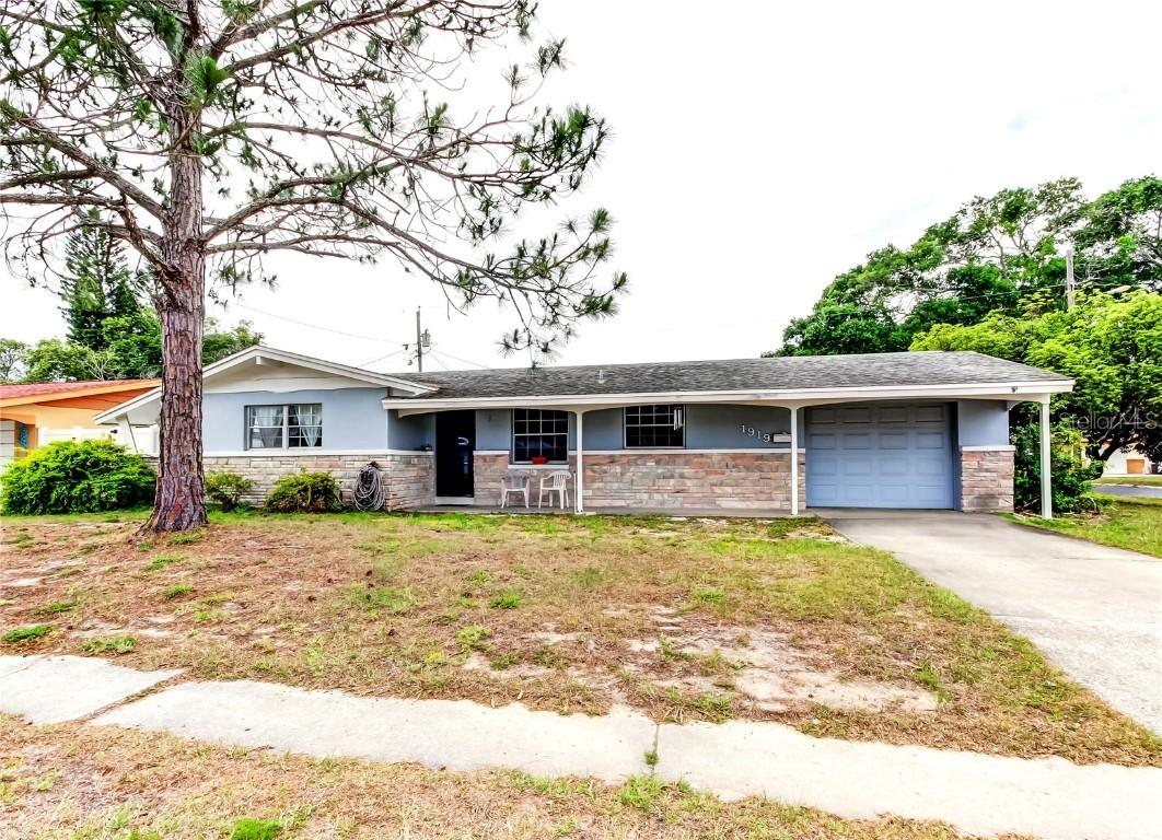 1919 Harpoon Dr., Holiday, FL 34690