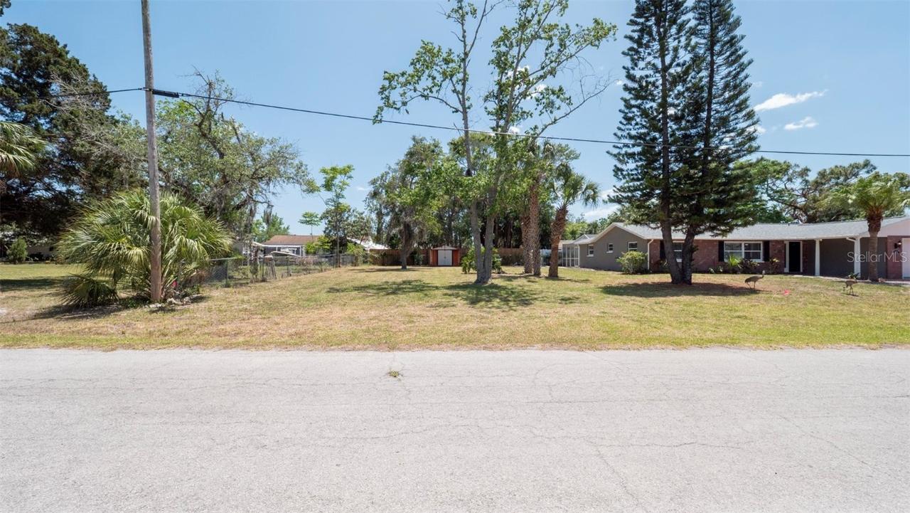 Inwood Dr., Hudson, FL 34667