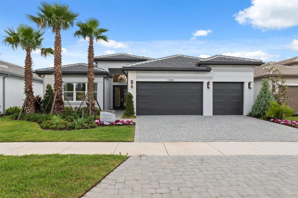 3915 Corsica Pl., Wesley Chapel, FL 33543