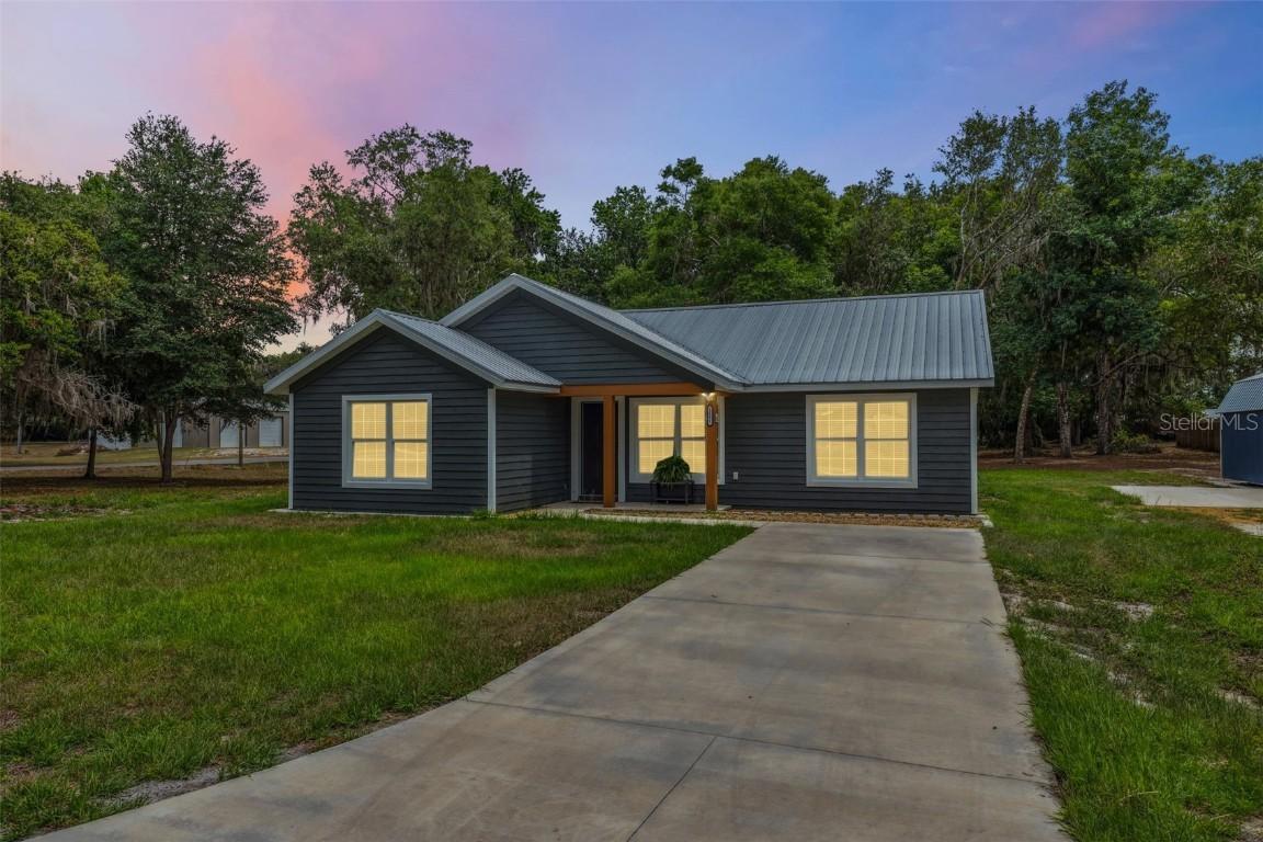 1161 Cr 443, Lake Panasoffkee, FL 33538