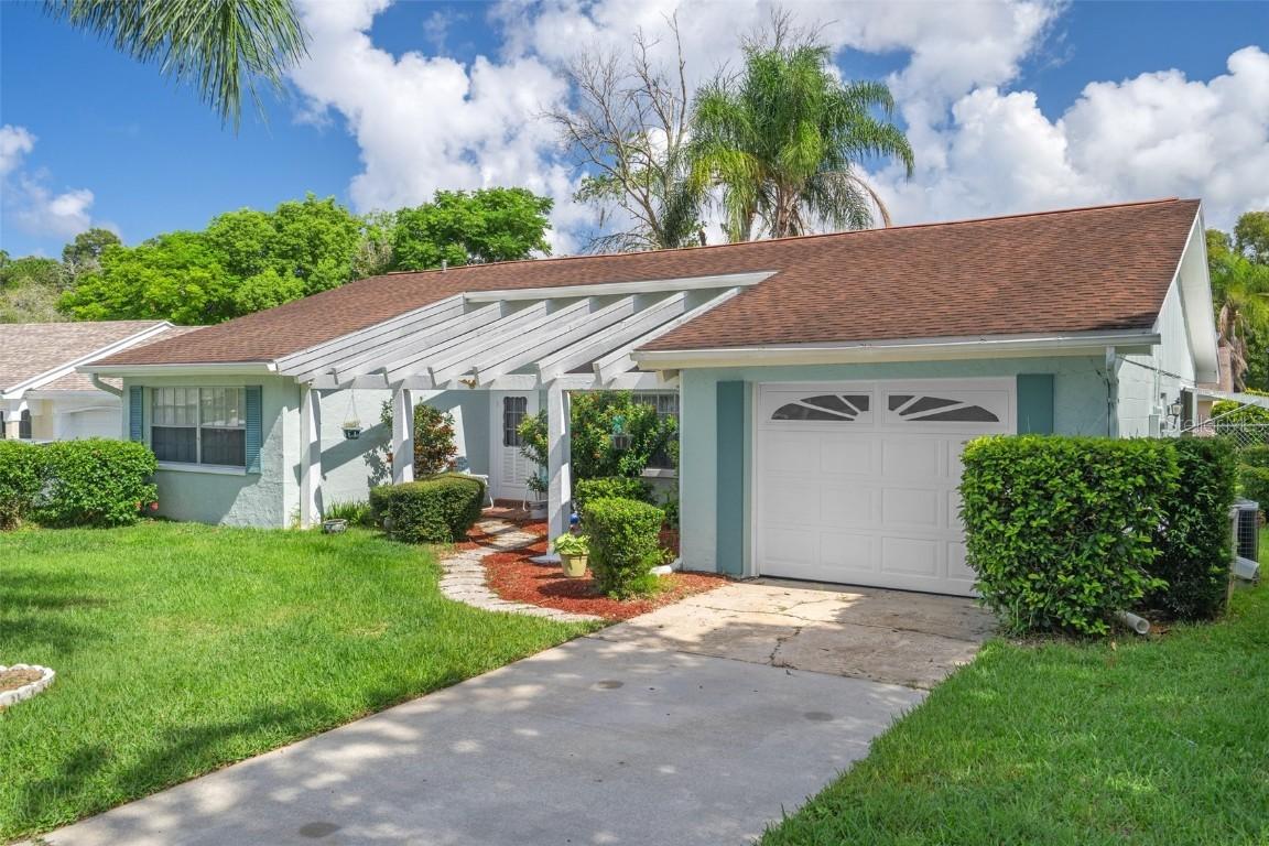 8021 Wildflower Row, Hudson, FL 34667