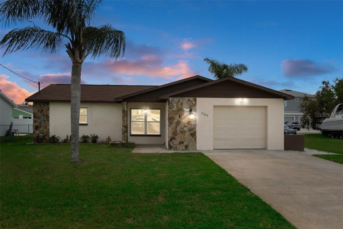 7520 Mako Dr., Hudson, FL 34667
