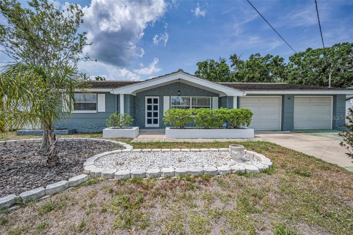 5132 Flora Ave., Holiday, FL 34690