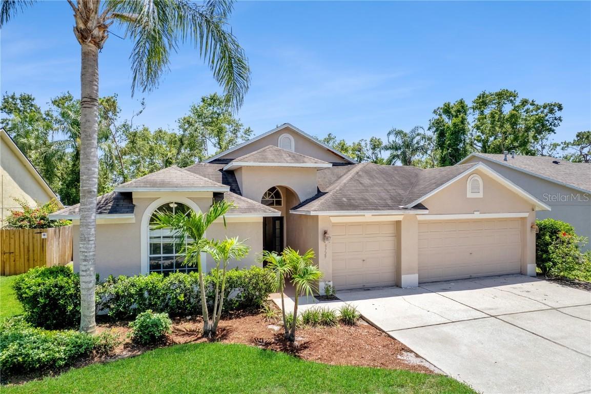 9729 Bay Colony Dr., Riverview, FL 33578