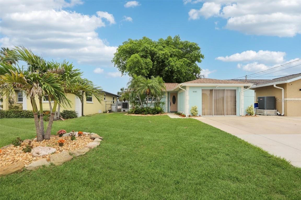 4942 Blue Heron Dr., New Port Richey, FL 34652