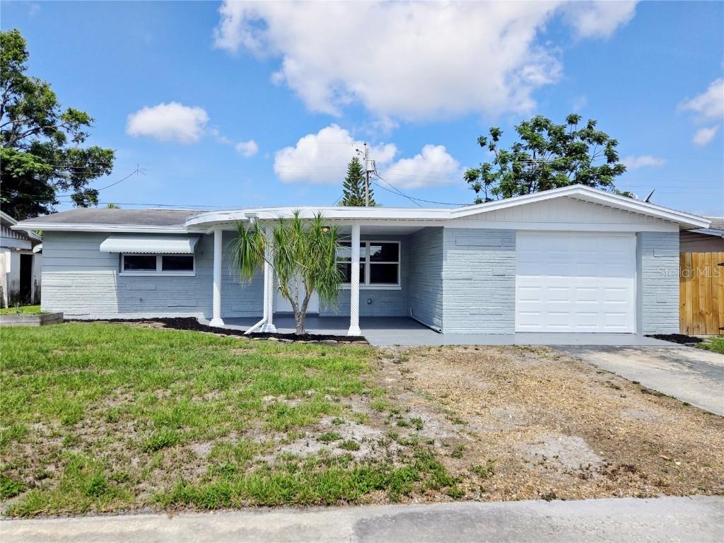 2051 Peggy Dr., Holiday, FL 34690
