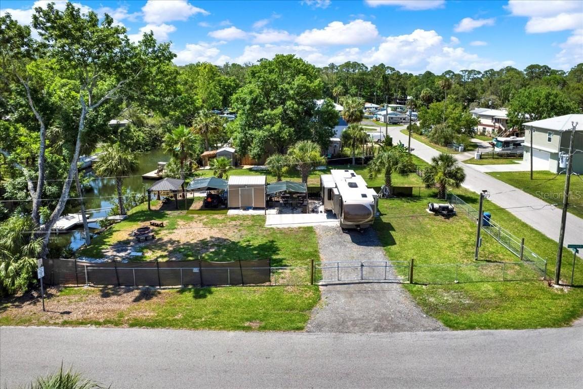 6230 Island Dr., Weeki Wachee, FL 34607