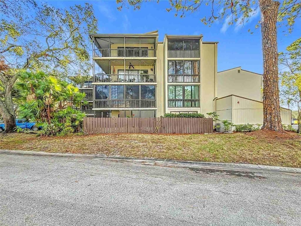 700 Starkey Rd. #622, Largo, FL 33771