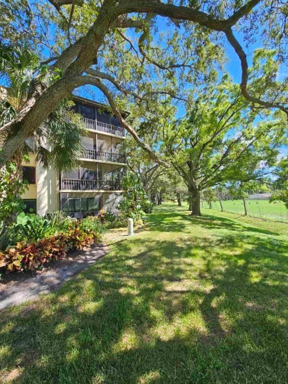 700 Starkey Rd. #622, Largo, FL 33771