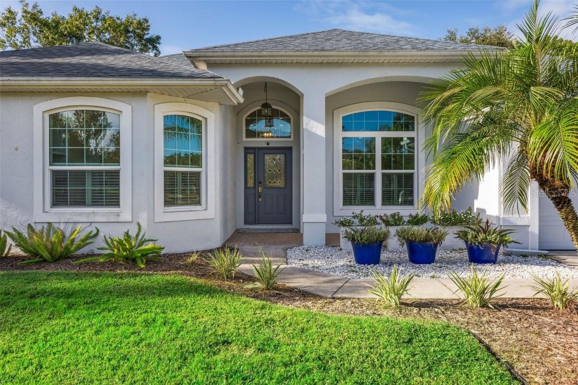 18902 Saint Laurent Dr., Lutz, FL 33558