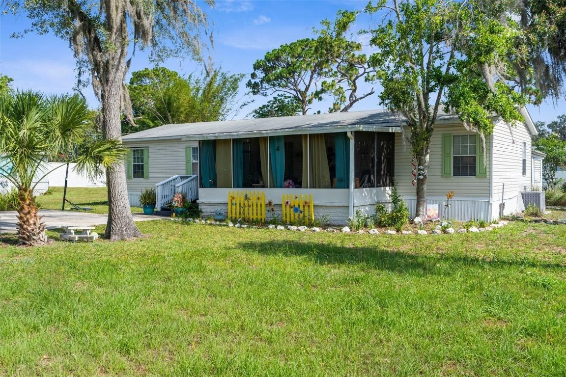 9725 Gary St., Hudson, FL 34669
