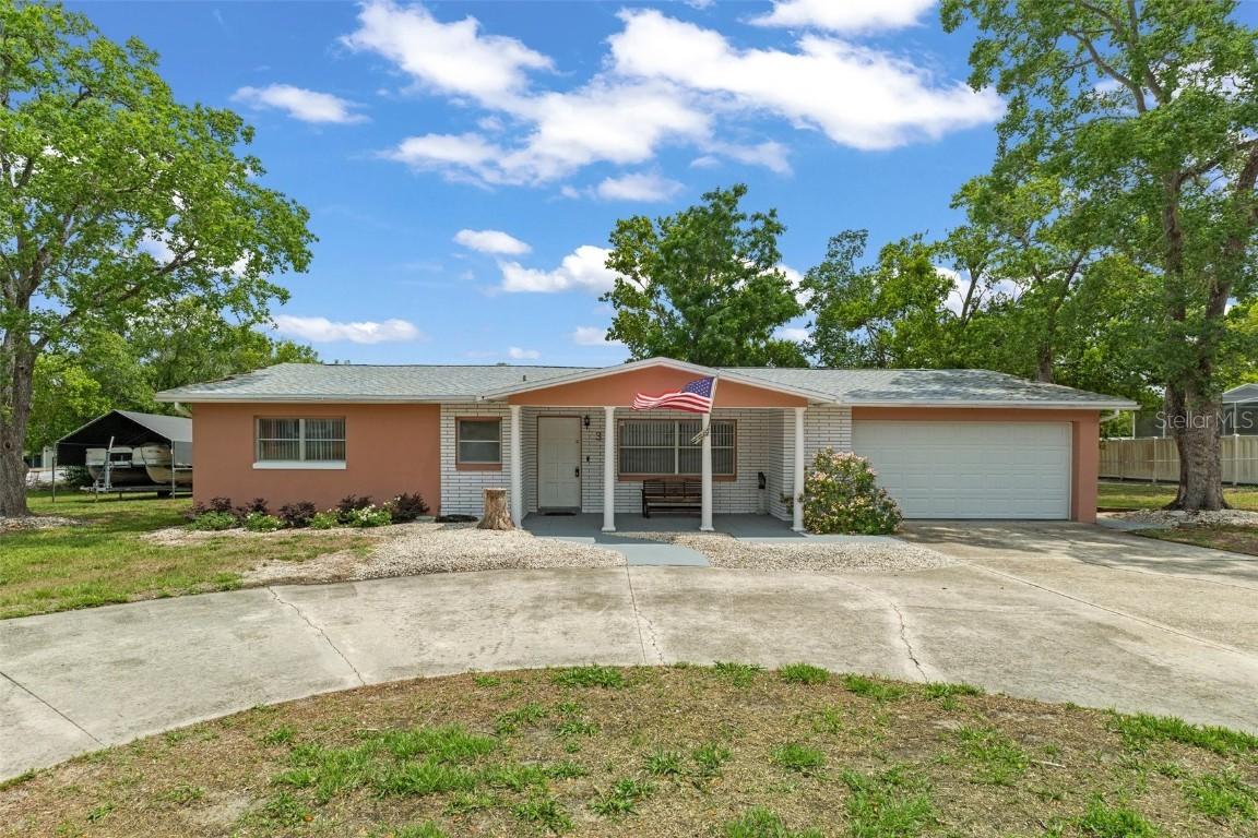 3 Clifford Dr., Beverly Hills, FL 34465