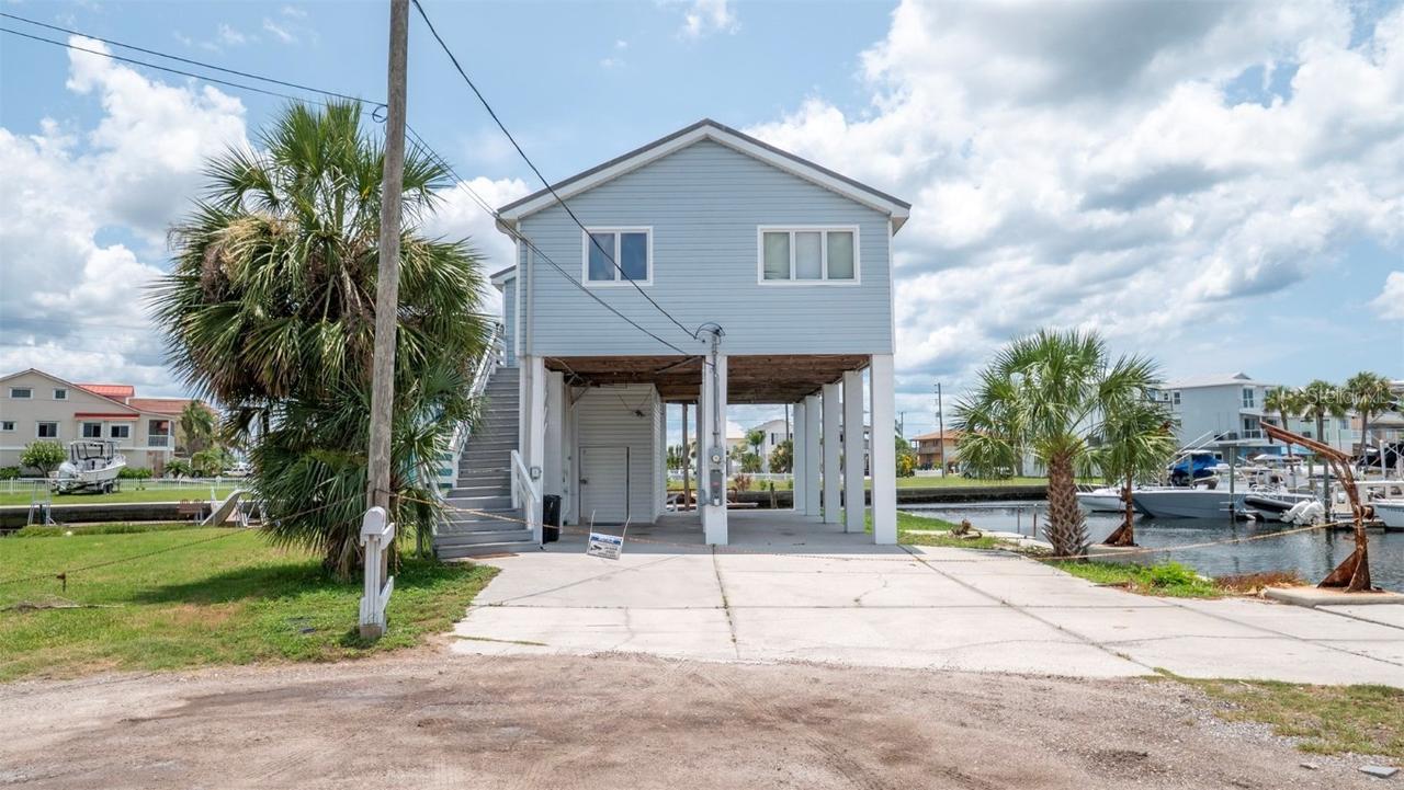 6322 Aureau Ave., Hudson, FL 34667
