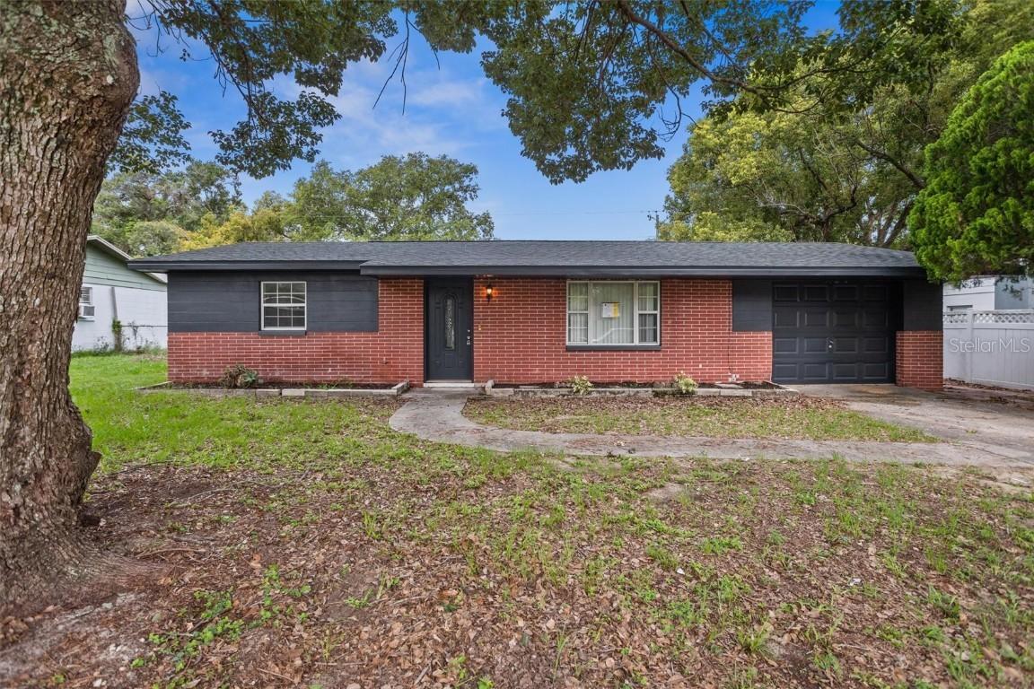 5323 23rd St., Zephyrhills, FL 33542