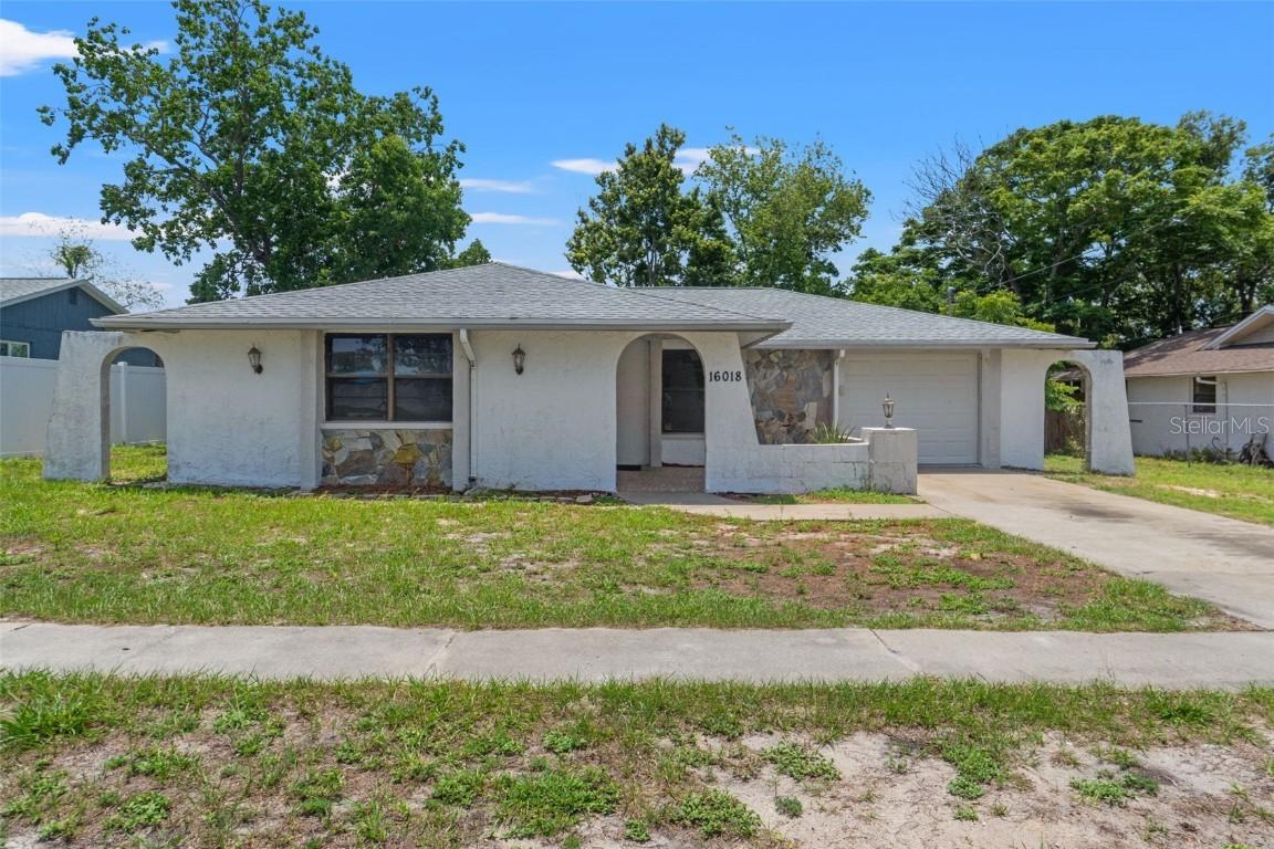 16018 Adobe Dr., Hudson, FL 34667