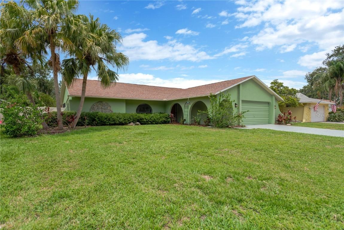 5021 Bridgeport Dr., Safety Harbor, FL 34695