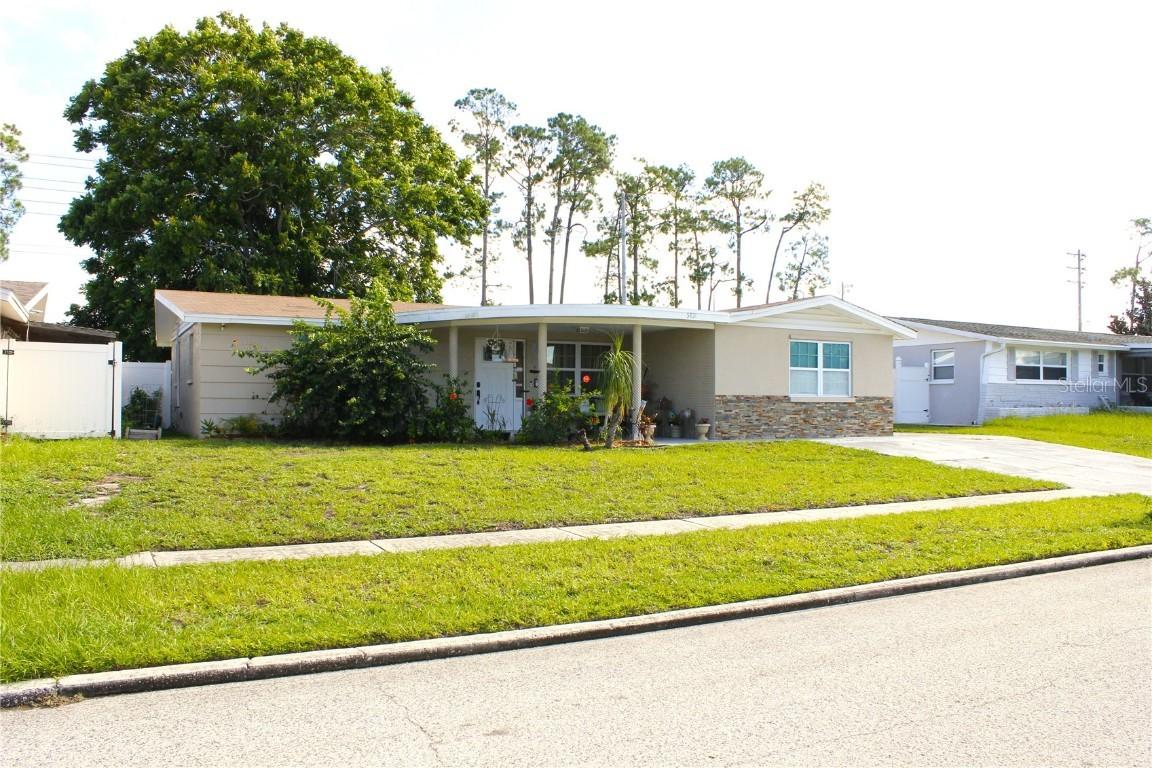 5831 1st Ave., New Port Richey, FL 34652