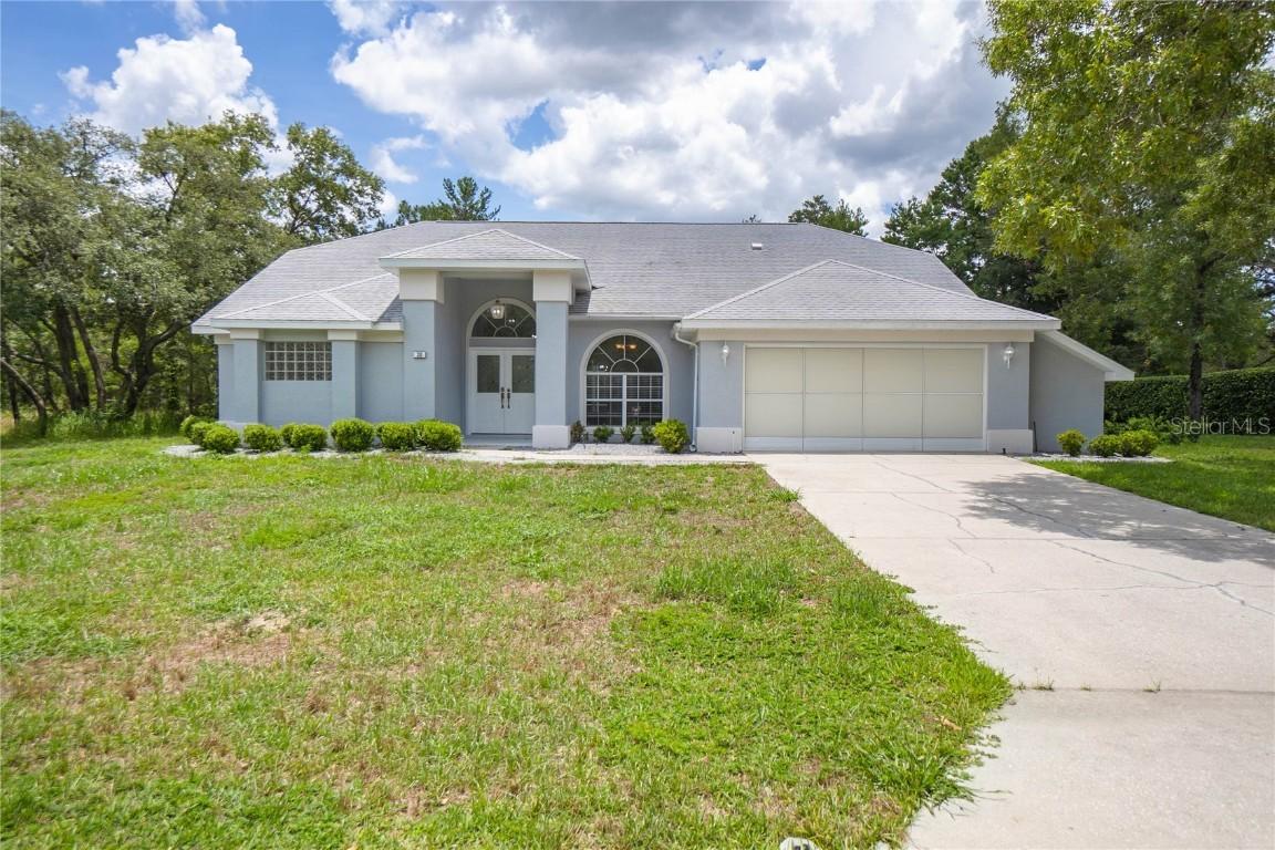 30 Poppy St., Homosassa, FL 34446