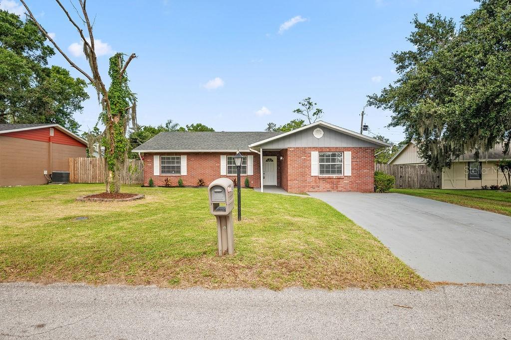 4905 Toni Ave., Lakeland, FL 33812