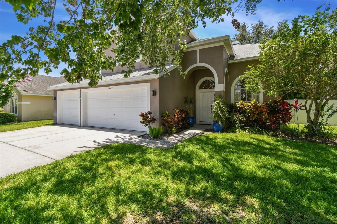 1120 Bluffs Cir., Dunedin, FL 34698