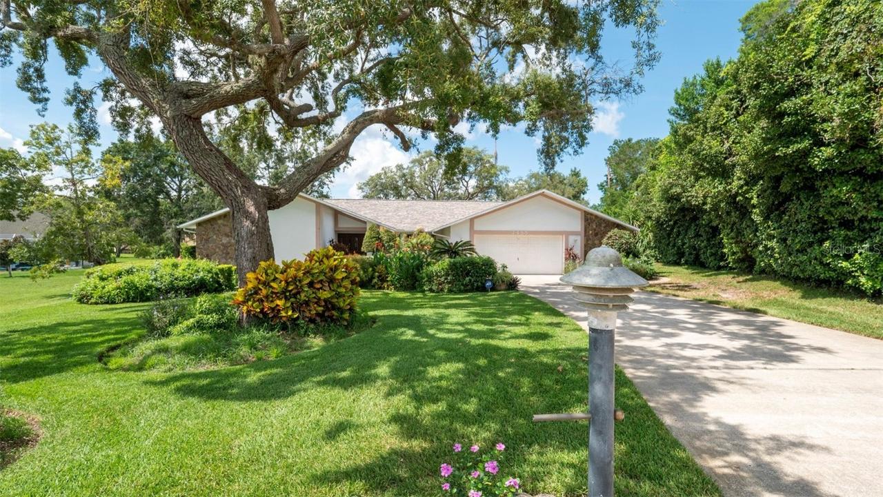 7488 Birdland Crescent, Spring Hill, FL 34607