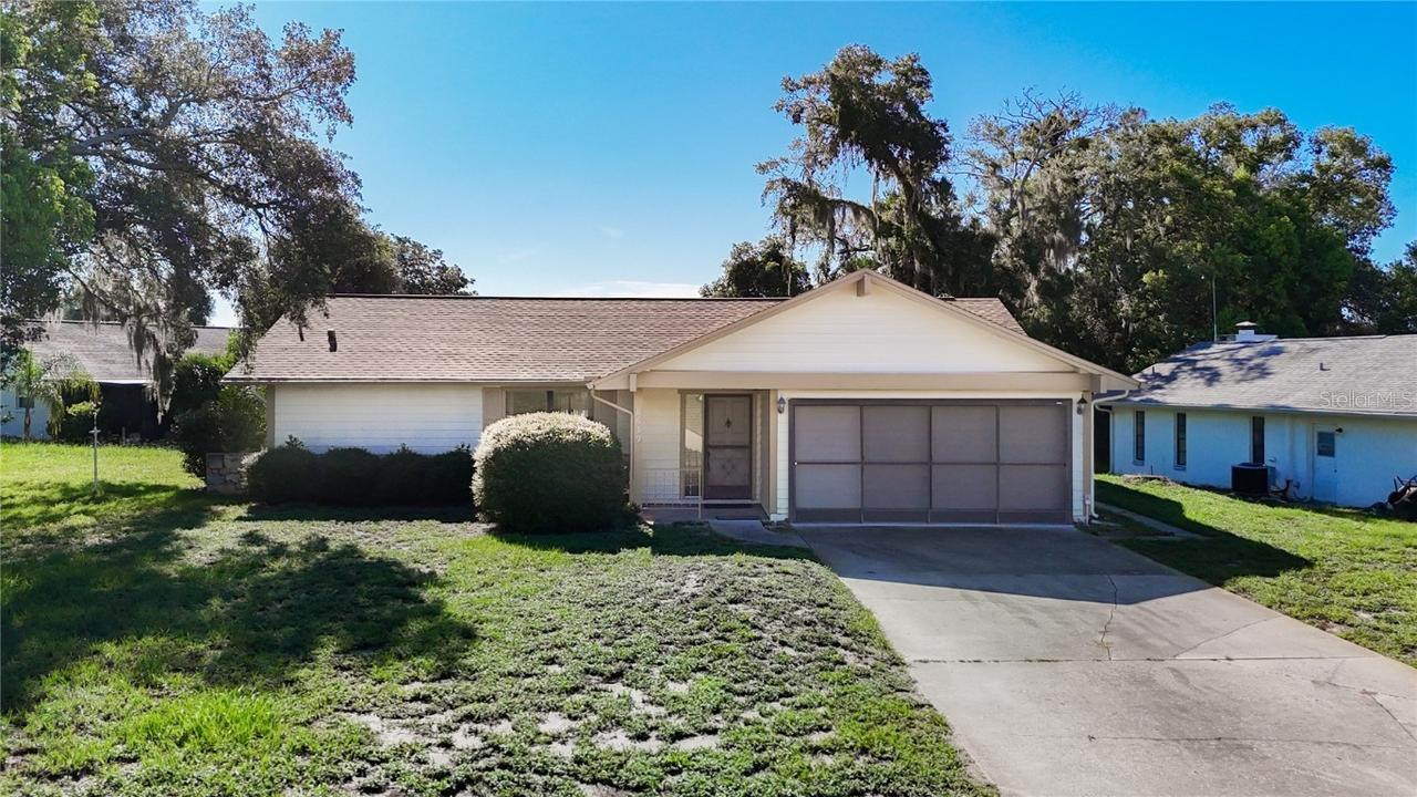 8639 Heather Blvd., Weeki Wachee, FL 34613