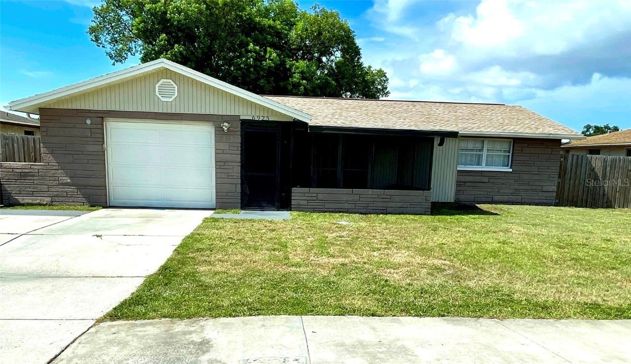 6925 Altavista St., Port Richey, FL 34668
