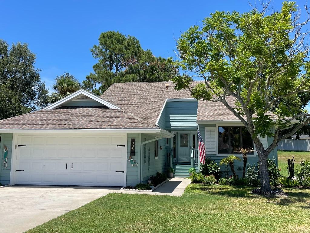 1005 Lake Avoca Pl., Tarpon Springs, FL 34689