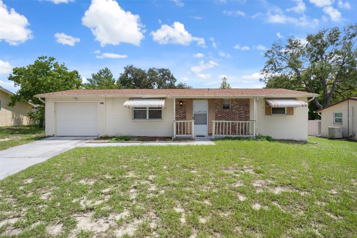 9748 Bayside Ct., Spring Hill, FL 34608