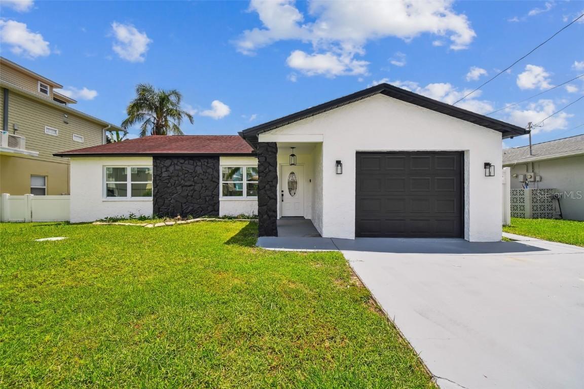 7406 Hatteras Dr., Hudson, FL 34667