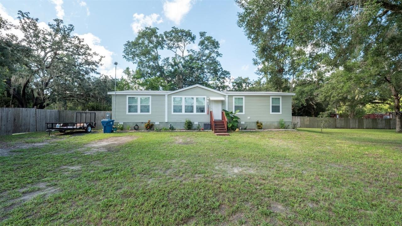 16332 Nancy Ave., Brooksville, FL 34601