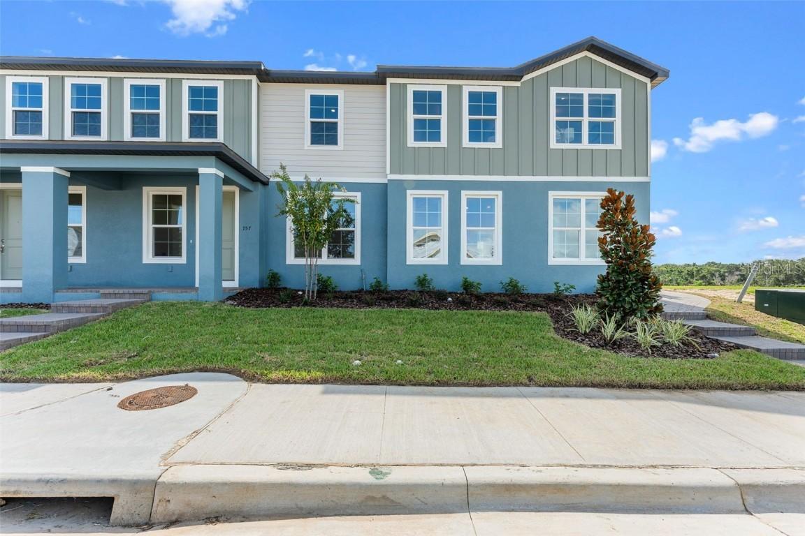 612 Emerald Grove Dr., Apopka, FL 32703