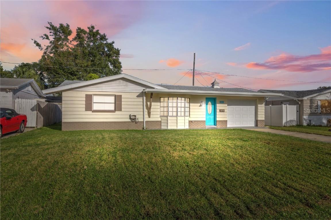 3534 Devonshire Dr., Holiday, FL 34691