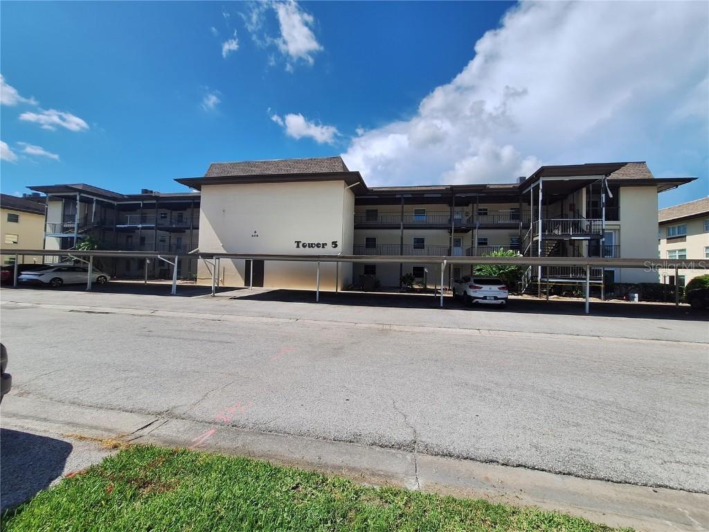 4518 Garnet Dr. #202, New Port Richey, FL 34652
