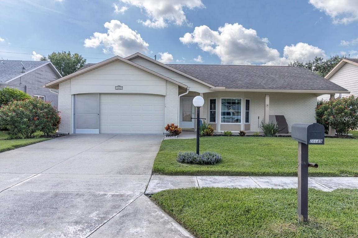 10689 Fallen Leaf Ln., Port Richey, FL 34668