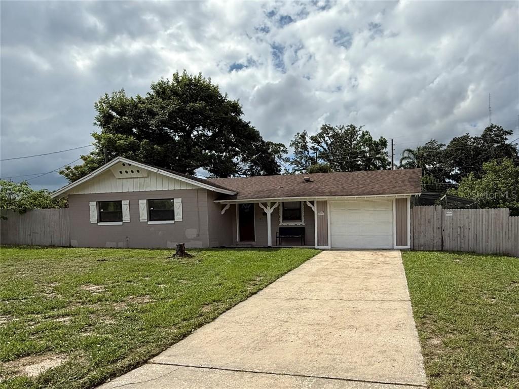 5831 Hornet Dr., Orlando, FL 32808