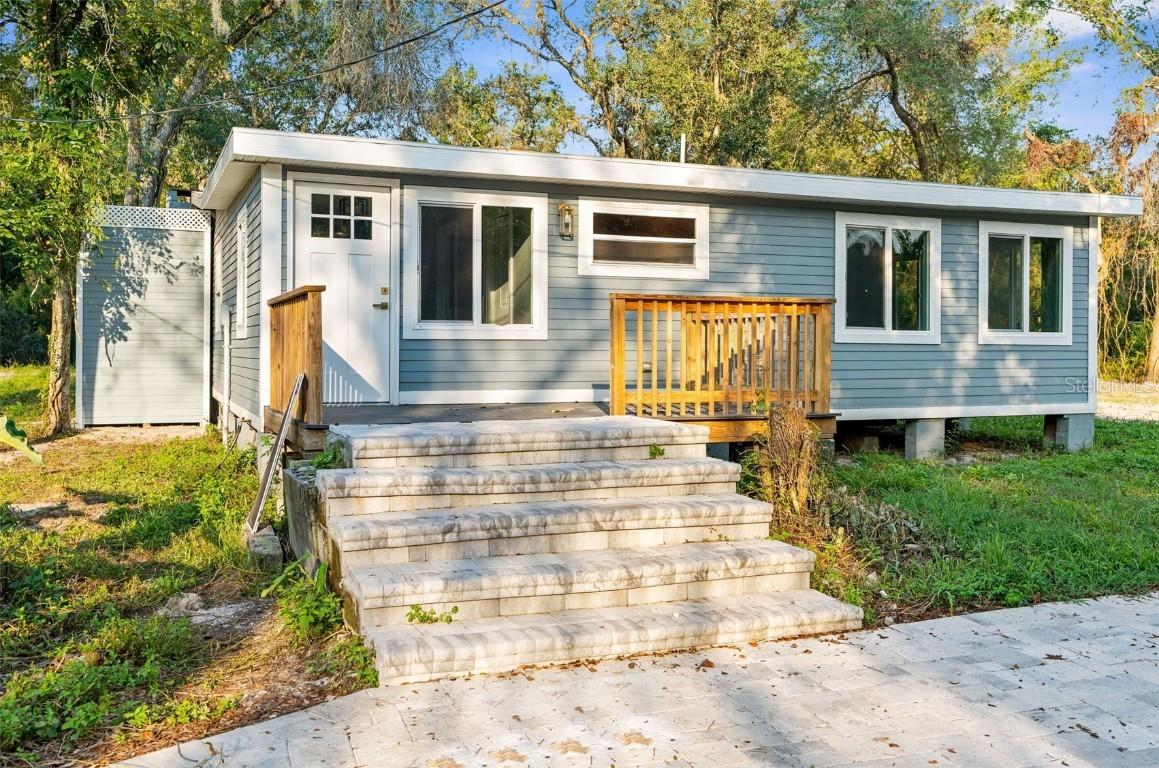 5200 Cyril Dr., Dade City, FL 33523