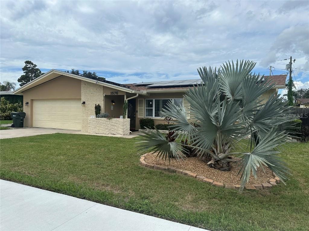 1576 Rosery Rd., Largo, FL 33770