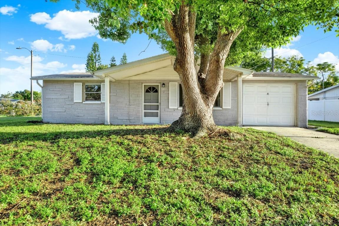 7201 Rhinebeck Dr., Port Richey, FL 34668