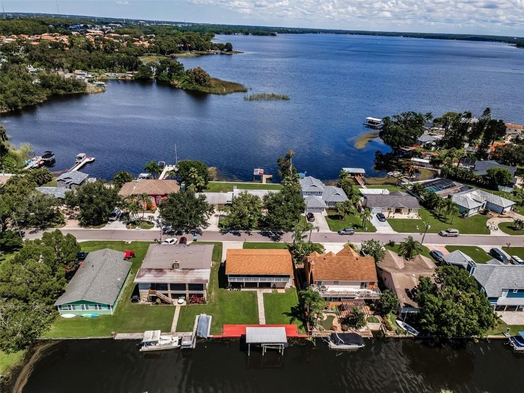 53 Freshwater Dr., Palm Harbor, FL 34684