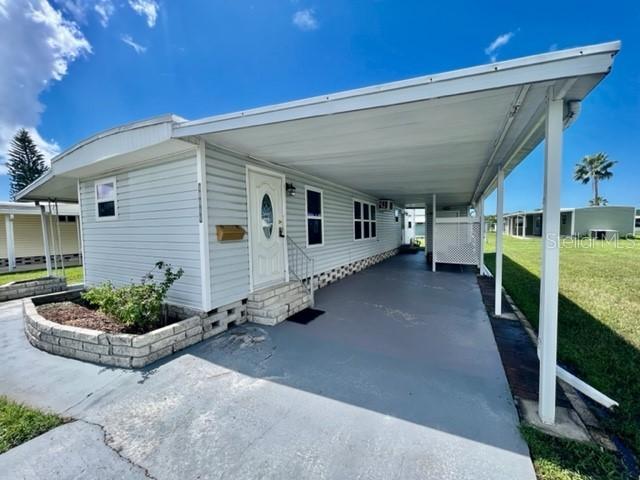 10819 London Dr., Port Richey, FL 34668