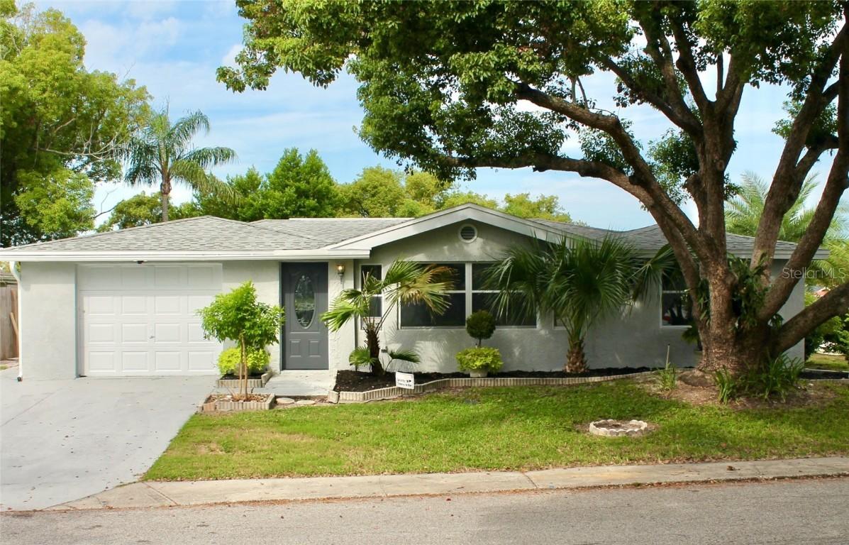 9201 Hunt Club Ln., Port Richey, FL 34668