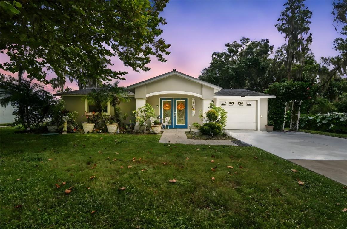 12317 Lacey Dr., New Port Richey, FL 34654