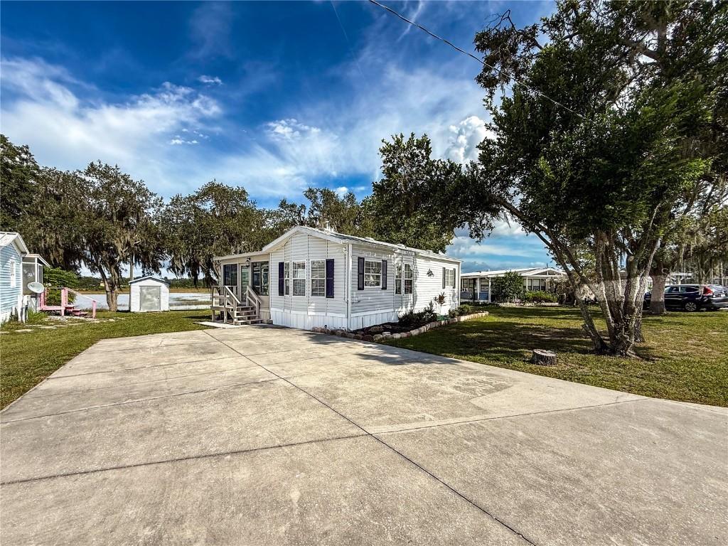 9440 Cougar Dr., Weeki Wachee, FL 34613