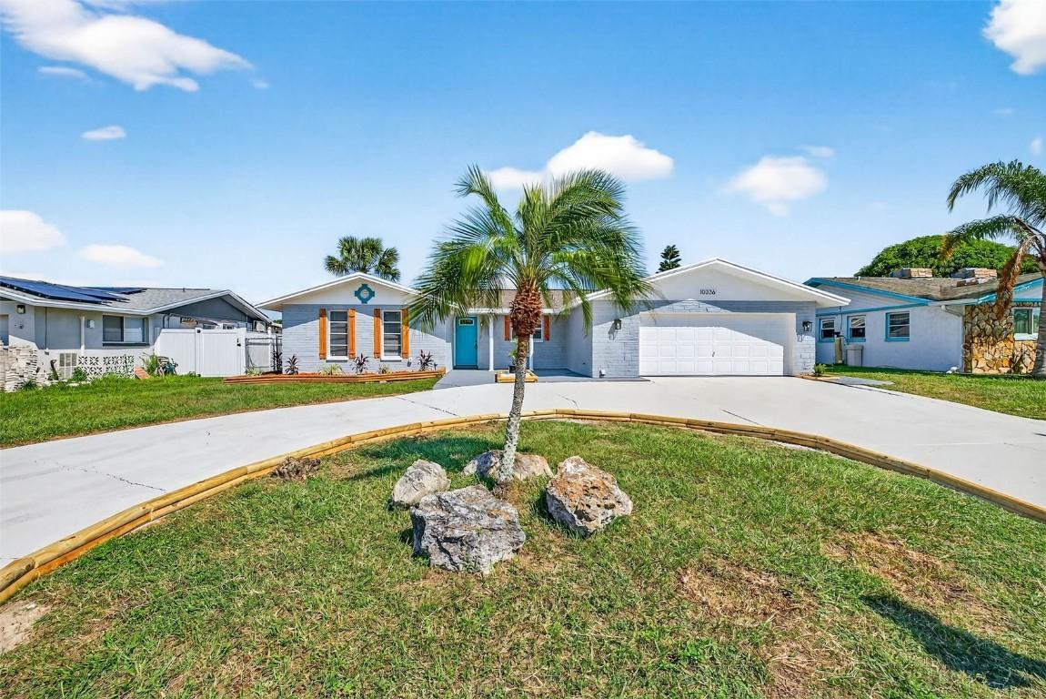 10326 Amadeus Dr., Port Richey, FL 34668